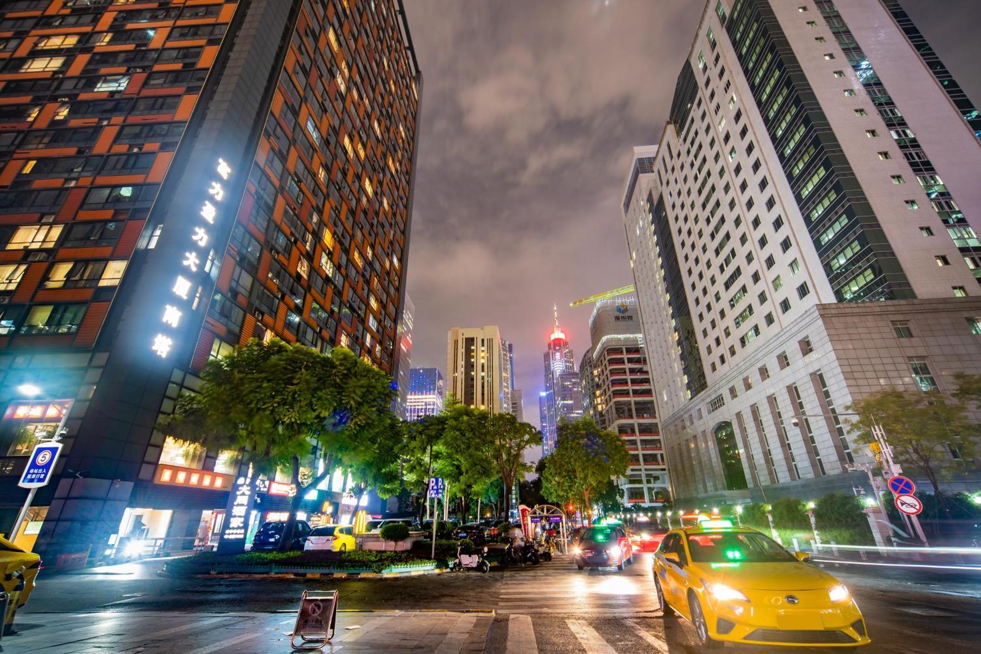 Lavande International Aparthotel Us Consulate General Guangzhou Zhujiang New Town Metro Branch - Free Shuttle Bus To Canton Fair Complex During Canton Fair Period & Free Vpn Internet Access Eksteriør billede